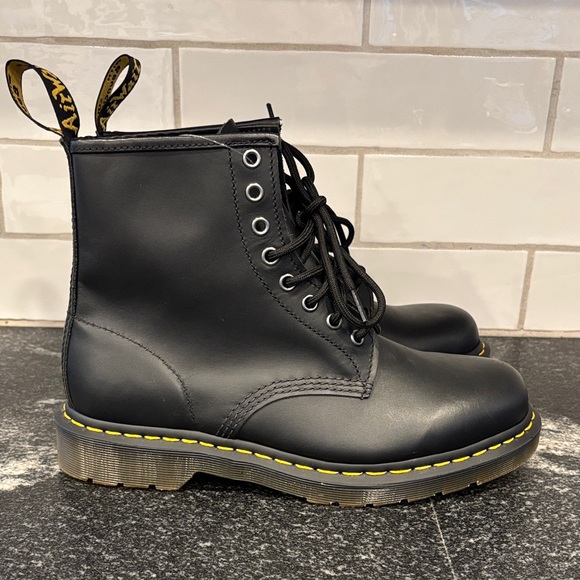 Dr. Martens 1460 Black Boots – Men’s 9 / Women’s 10– Unisex – New - Picture 4 of 13